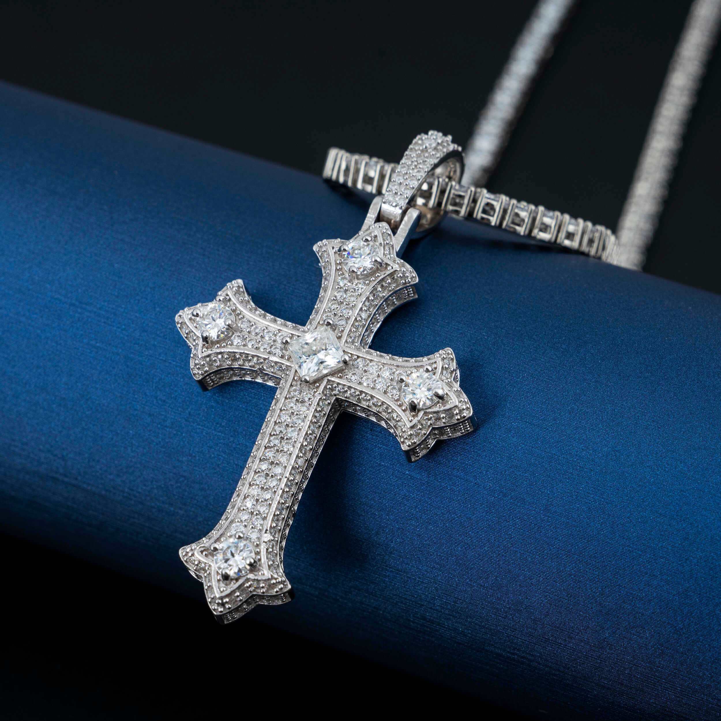 925 Sterling Silver Iced Out Hip Hop Rapper Jewelry Men VVS Diamond Moissanite Cross Pendant