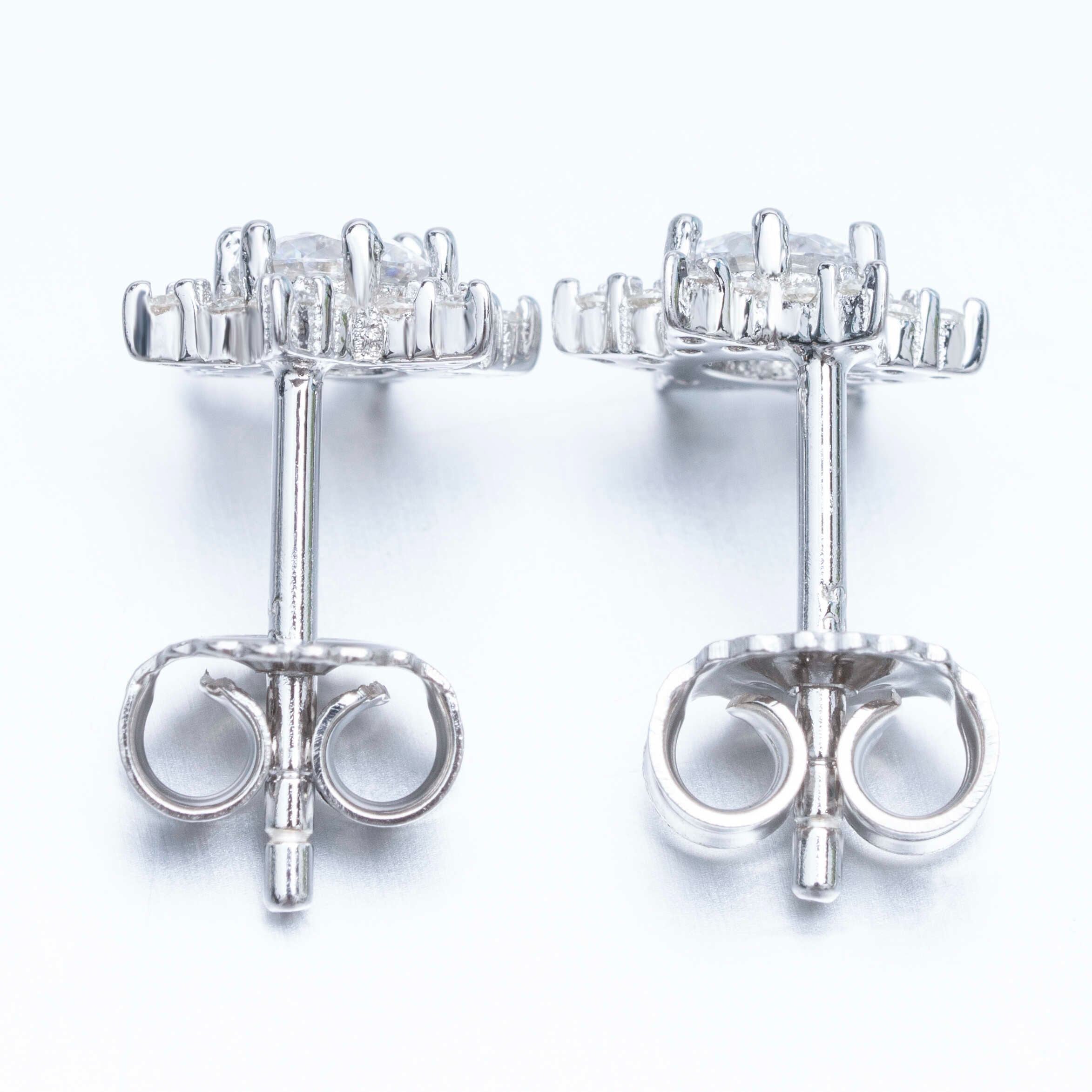 GL Hiphop Jewelry  925 Sterling Silver VVS Round Cut Moissanite Stud Star Shape Earring