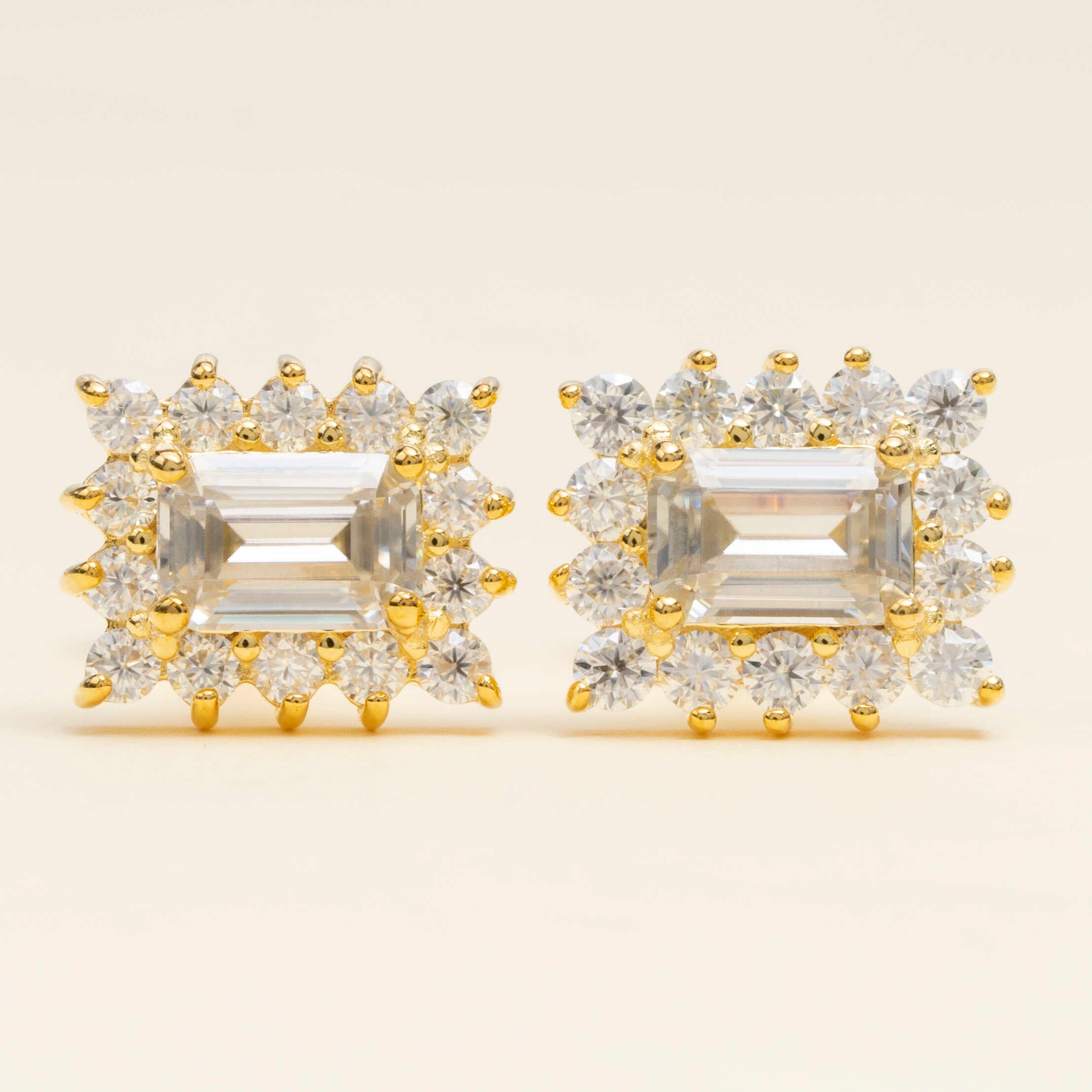 GL Hiphop Jewelry  925 Sterling Silver VVS Round Cut Emerald Cut Moissanite Stud Earring