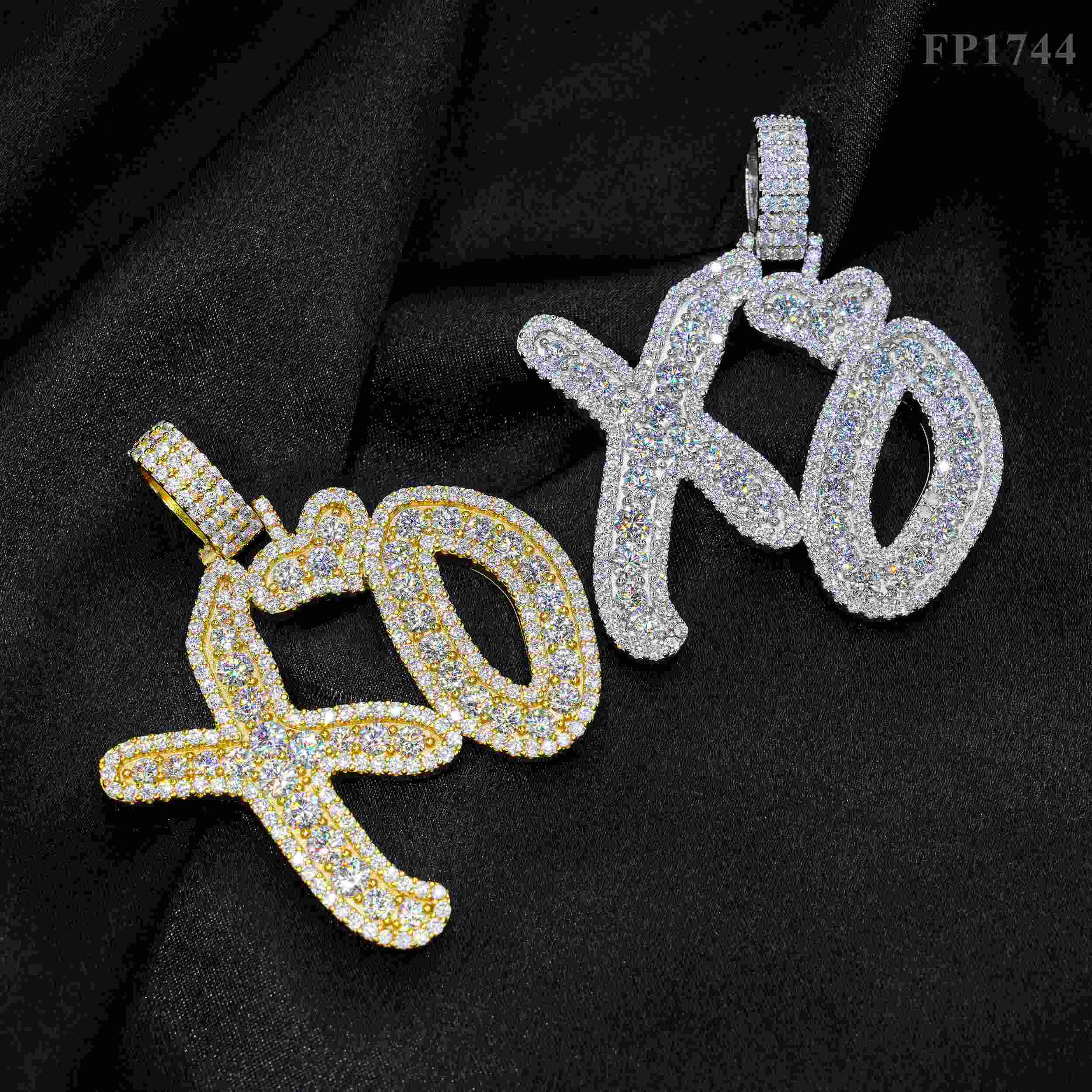 GL Hip Hop jewelry Letter "XO"moissanite Diamond pendant