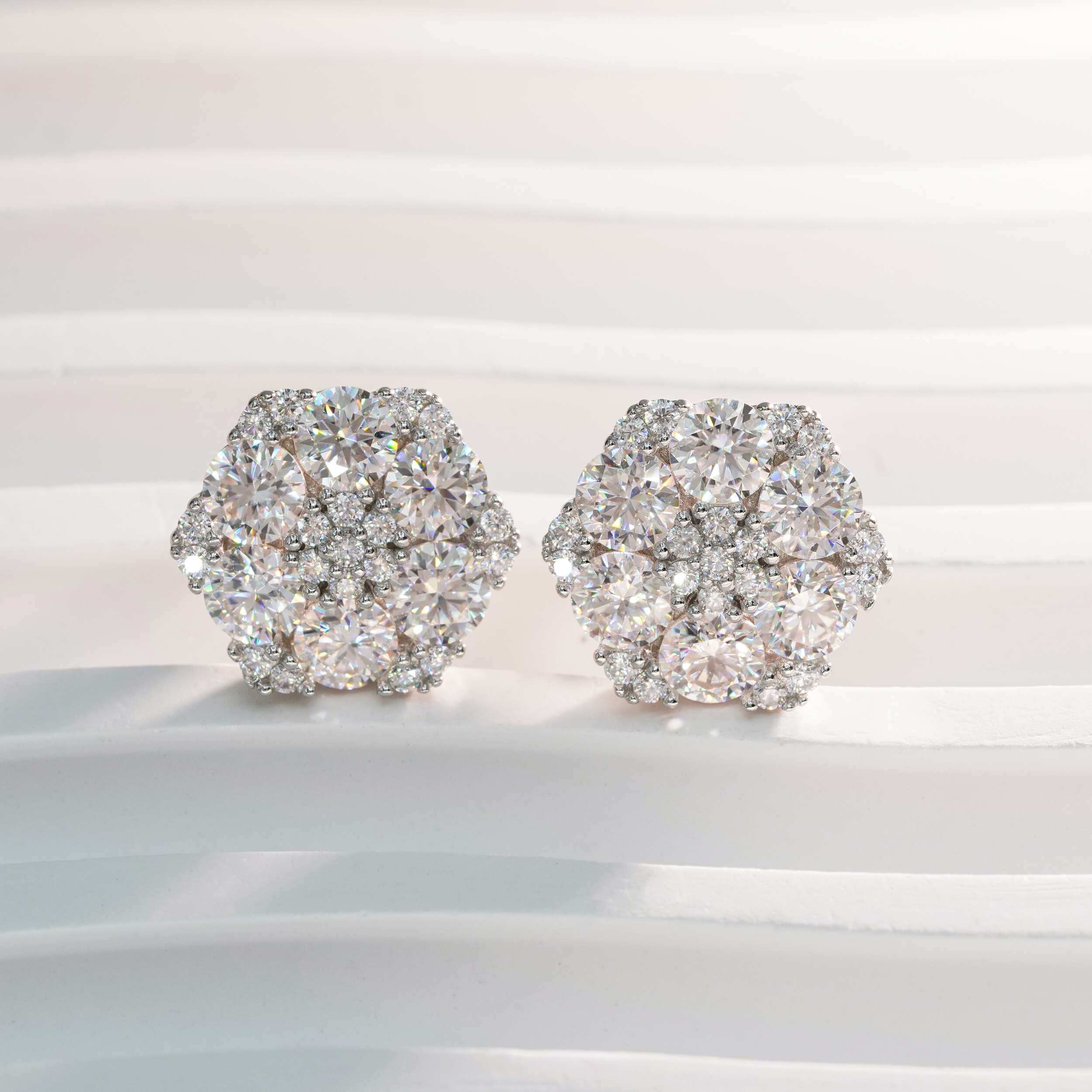 【US 3 Days Delivery】GL Hiphop Jewelry  925 Sterling Silver VVS Round Cut Moissanite Stud Earring