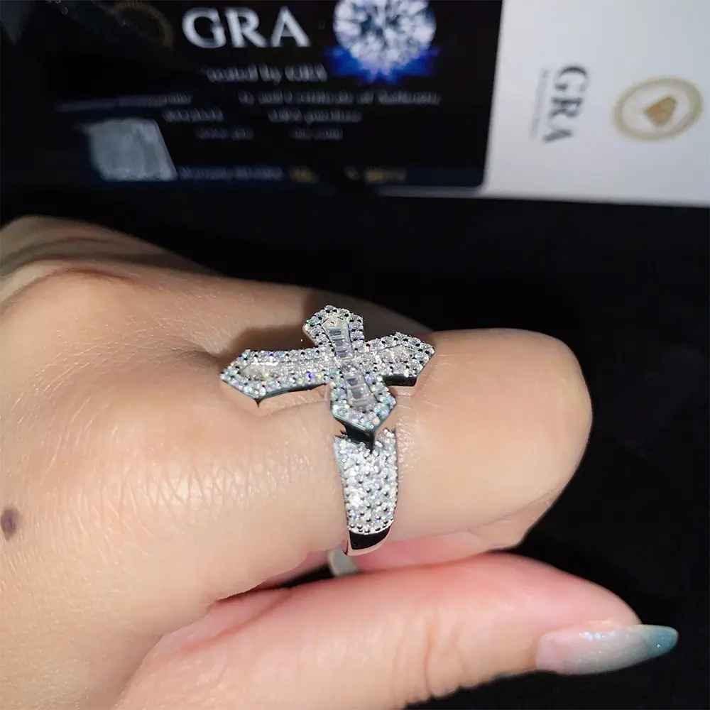 GL BAGUETTE MOISSANITE Diamond Cross Ring